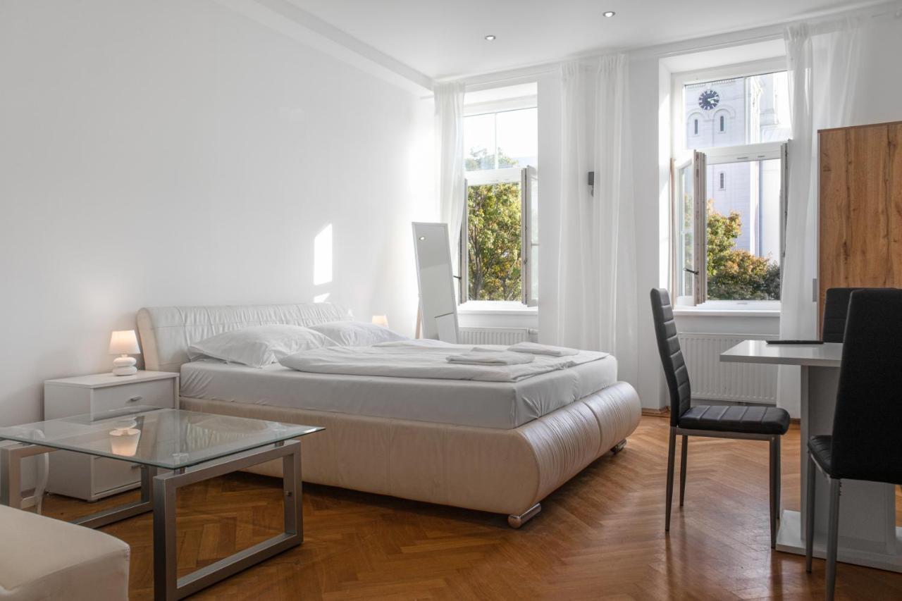 Superb 7Br Shared Apartment- Near Hauptbahnhof فيينا المظهر الخارجي الصورة