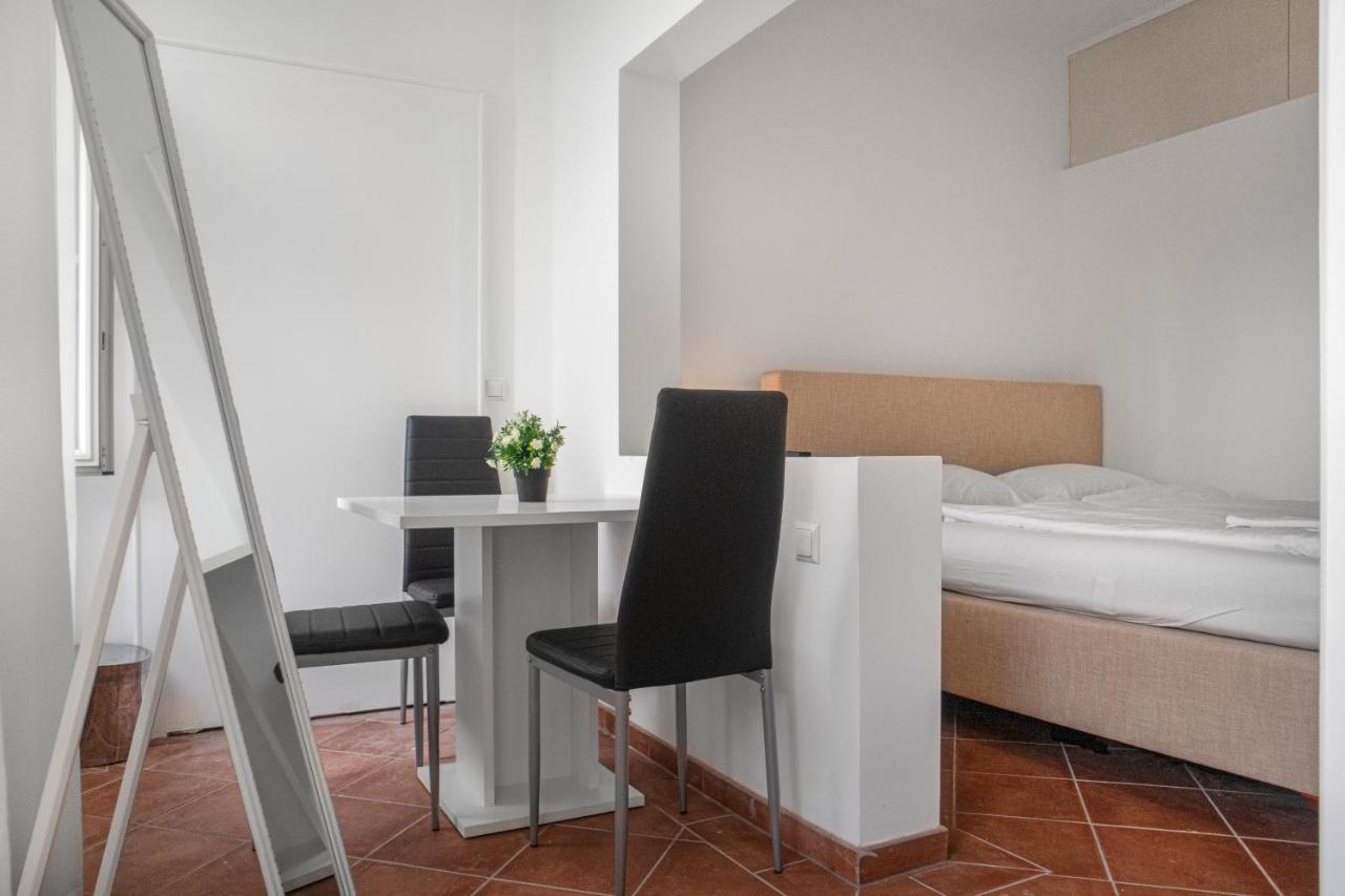 Superb 7Br Shared Apartment- Near Hauptbahnhof فيينا المظهر الخارجي الصورة