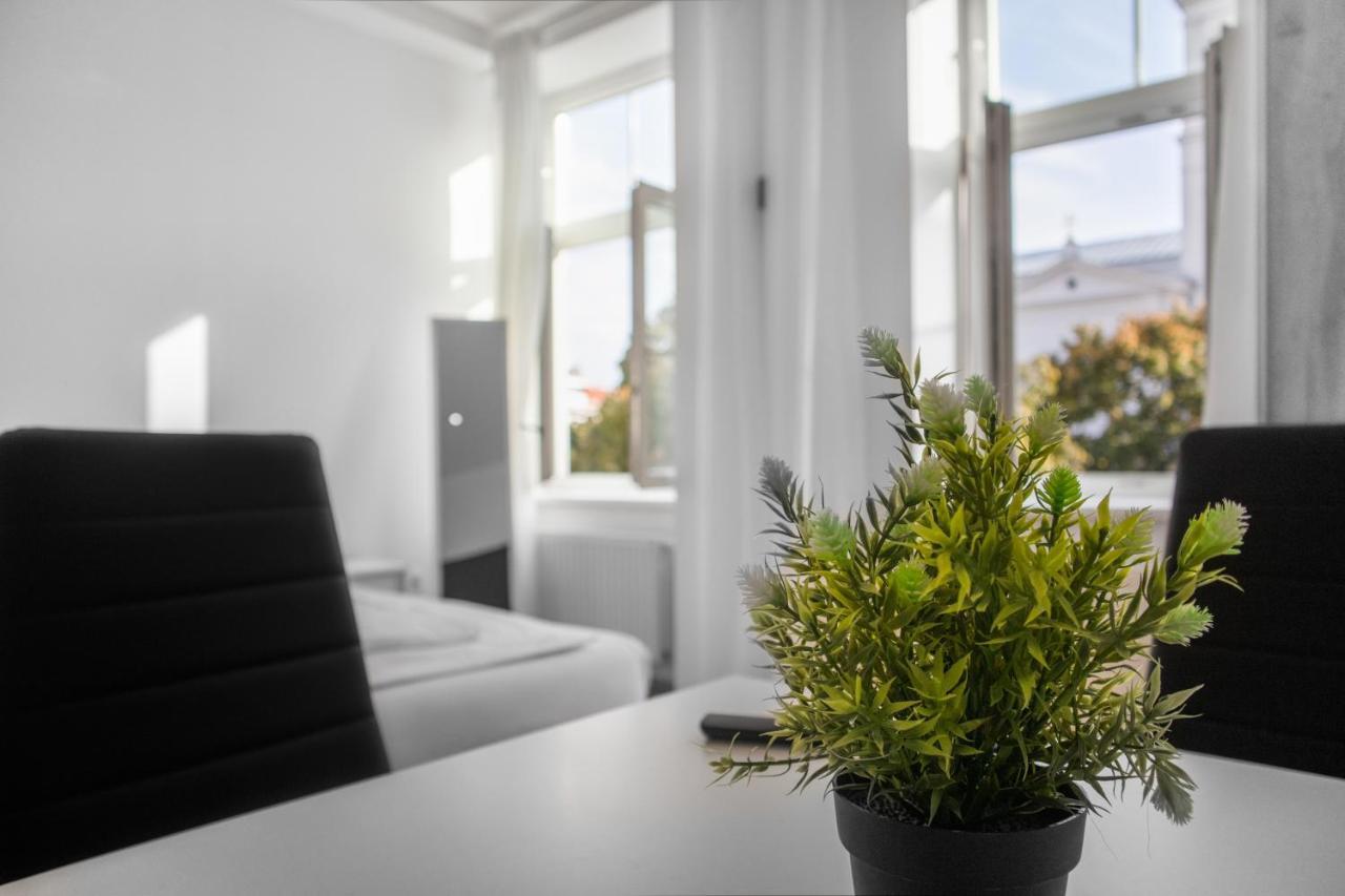 Superb 7Br Shared Apartment- Near Hauptbahnhof فيينا المظهر الخارجي الصورة