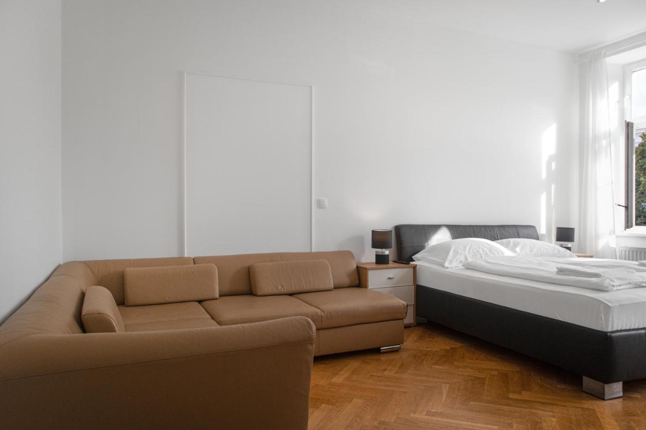 Superb 7Br Shared Apartment- Near Hauptbahnhof فيينا المظهر الخارجي الصورة